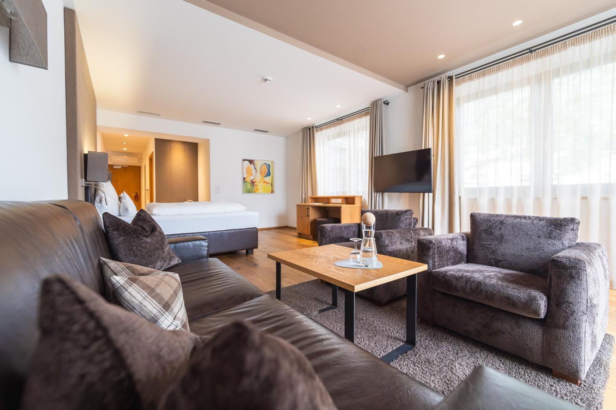 Hotel Schlosswirt Schenna Εξωτερικό φωτογραφία